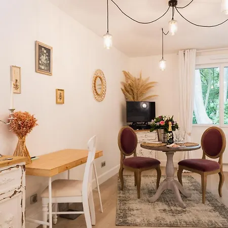 Апартаменты The French Boudoir